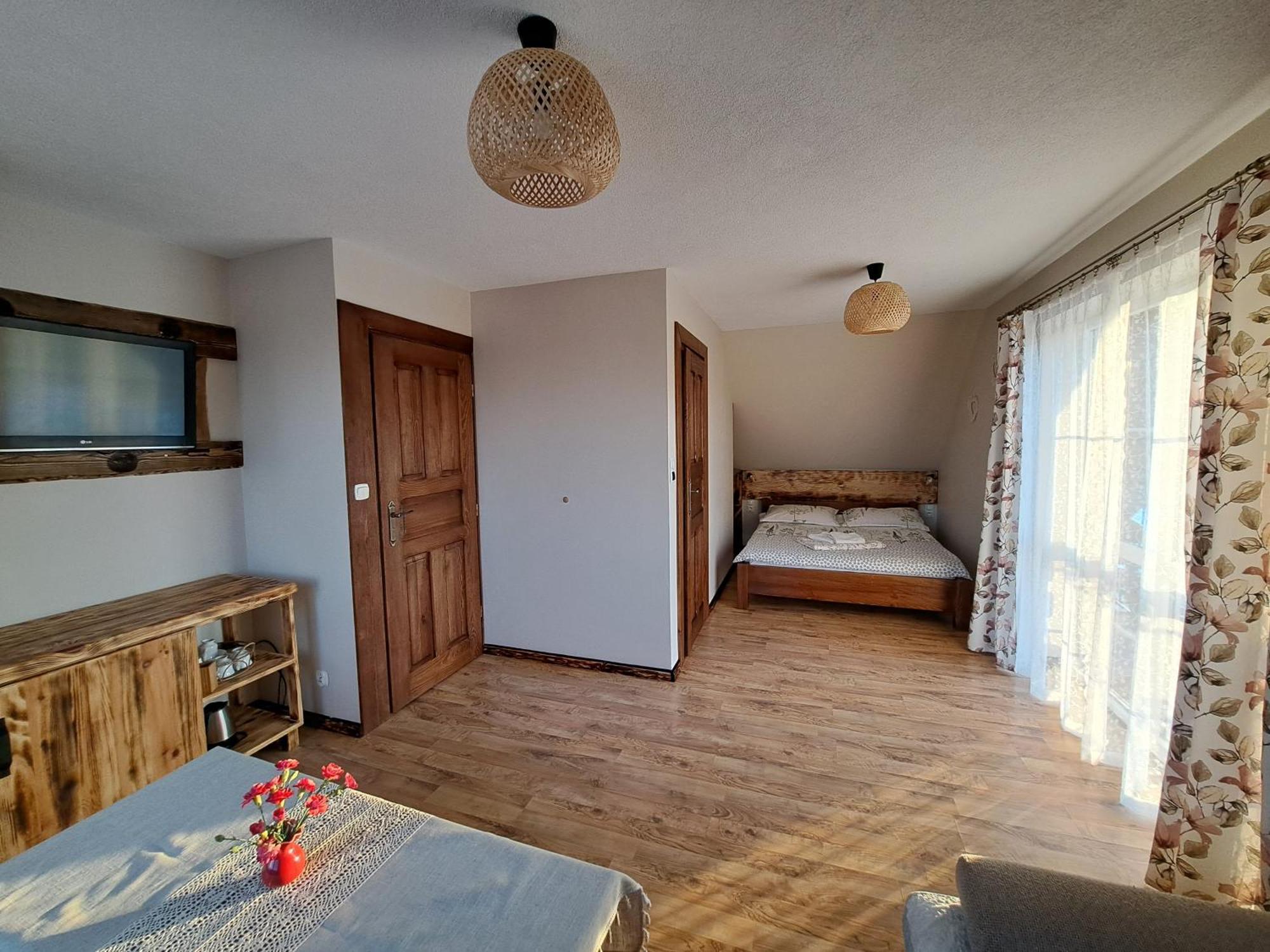 Willa Diana- Z Panorama Jeziora I Gor W Polanczyku Luaran gambar