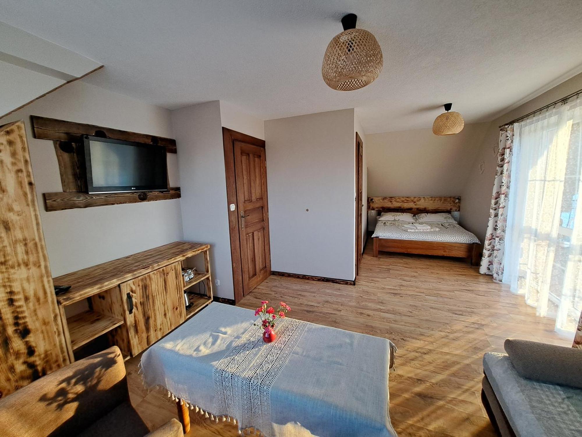 Willa Diana- Z Panorama Jeziora I Gor W Polanczyku Luaran gambar